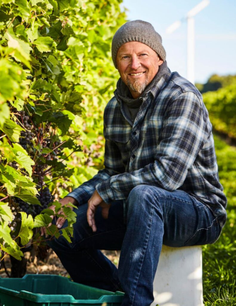 Daniel Lalande: vigneron propriétaire Vignoble Rivière du Chêne