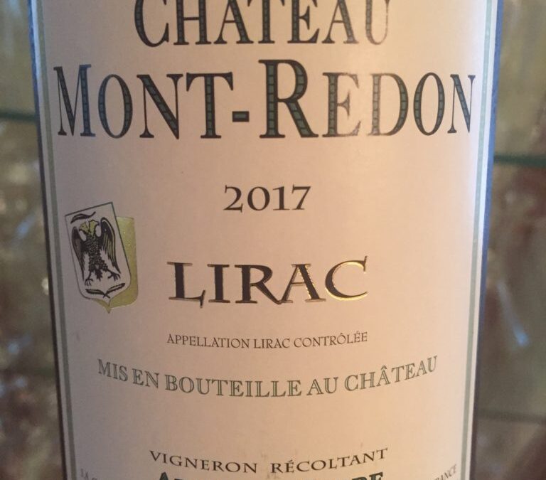 Un très beau vin blanc du Sud de la France! Le Château-Mont Redon, Lirac 2017. Du soleil plein la bouche, généreux, goûteux et délicieusement différent!